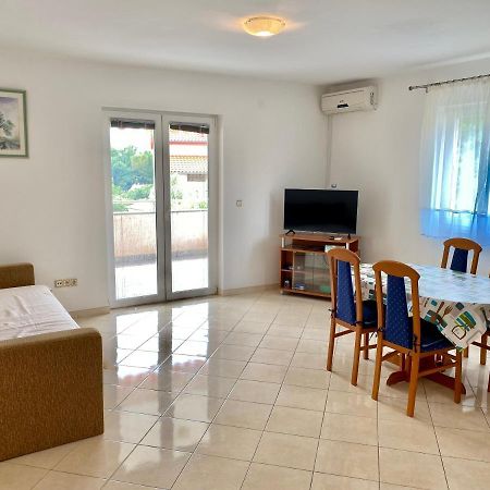 Apartments Malinska - Apartment 4 Dış mekan fotoğraf